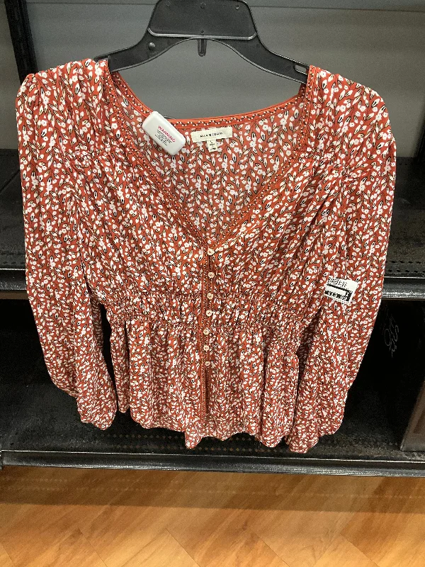 Top Long Sleeve By Max Studio In Orange, Size: L