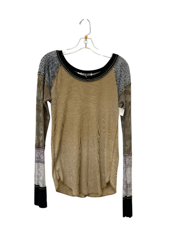 Top Long Sleeve By We The Free In Tan, Size: M