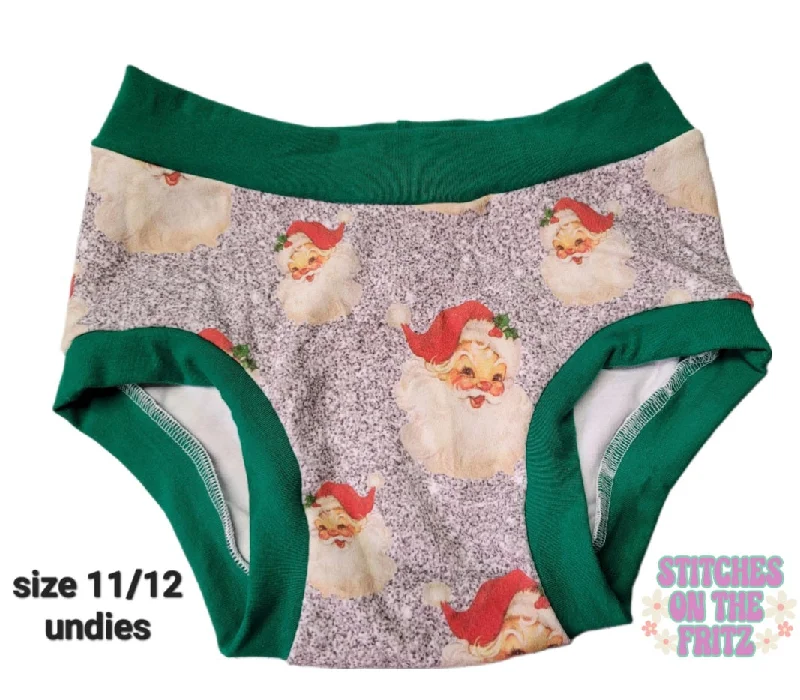 Size 11/12 Undies Santa